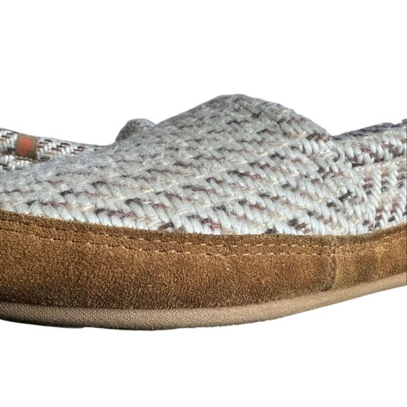 Acorn Patterned Moccasin Slipper Size 9 1/2-10 1/2 - Picture 12 of 12